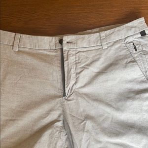 Lululemon men’s  size 33 gray shorts